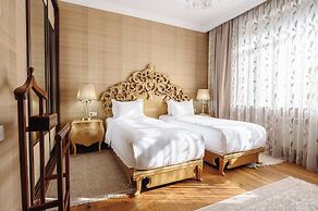 Monday Royal Apart Hotel