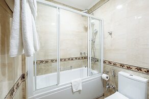 Monday Royal Apart Hotel