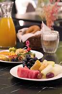 Monday Royal Apart Hotel