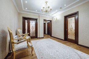 Monday Royal Apart Hotel