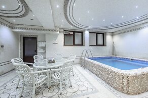 Monday Royal Apart Hotel