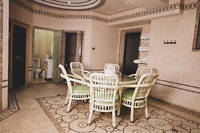 Monday Royal Apart Hotel