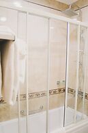Monday Royal Apart Hotel