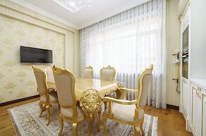 Monday Royal Apart Hotel