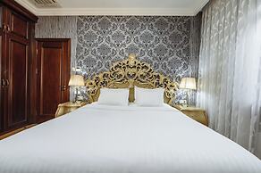 Monday Royal Apart Hotel