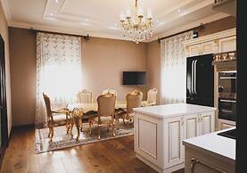 Monday Royal Apart Hotel