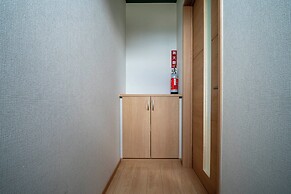 LAMBENT