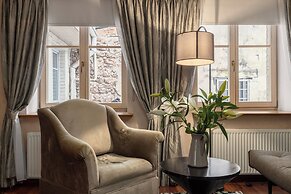 M5 self check-in Boutique Hotel