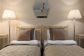 M5 self check-in Boutique Hotel