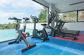 1BR Condo with Pool Gym C238