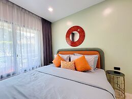 1BR Condo with Pool Gym C238