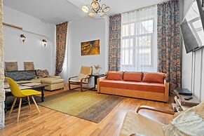 Central Golden Residences - in Old Town