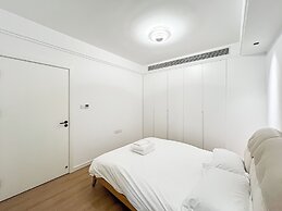 Book and Bed - Xujiahui