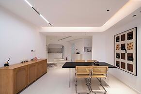 Book and Bed - Xujiahui
