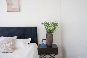 Book and Bed - Xujiahui