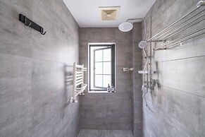 Book and Bed - Xujiahui