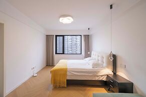Book and Bed - Xujiahui