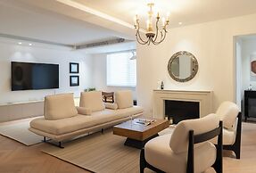Book and Bed - Xujiahui