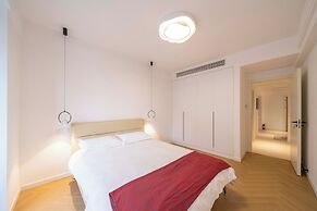 Book and Bed - Xujiahui