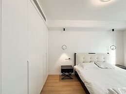Book and Bed - Xujiahui