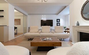 Book and Bed - Xujiahui
