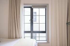 Book and Bed - Xujiahui