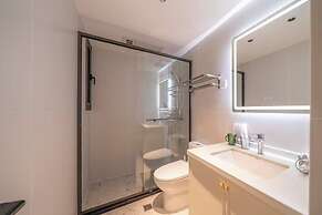 Book and Bed - Xujiahui