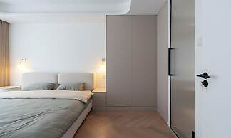 Book and Bed - Xujiahui