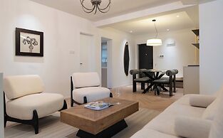 Book and Bed - Xujiahui