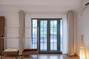 Book and Bed - Xujiahui