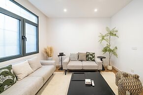 Book and Bed - Xujiahui