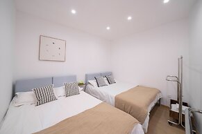 Book and Bed - Xujiahui