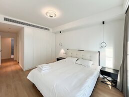 Book and Bed - Xujiahui