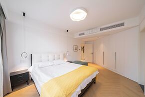 Book and Bed - Xujiahui