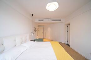 Book and Bed - Xujiahui