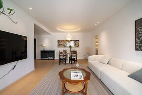 Book and Bed - Xujiahui