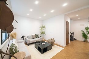 Book and Bed - Xujiahui
