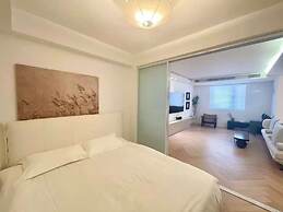 Book and Bed - Xujiahui