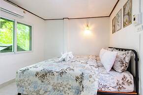 Le Panpurie Koh Lanta Resort