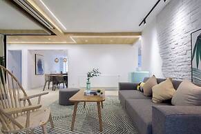 Book and Bed - Lujiazui