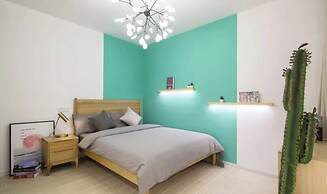 Book and Bed - Lujiazui