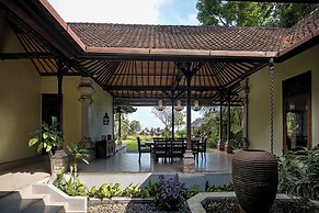 Villa Cemadik