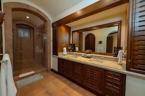Montebello 2E 3bdrm 3bath Ocean View