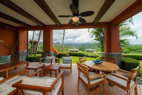 Montebello 2E 3bdrm 3bath Ocean View