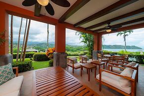 Montebello 2E 3bdrm 3bath Ocean View