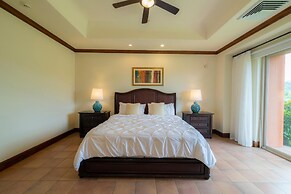 Montebello 2E 3bdrm 3bath Ocean View