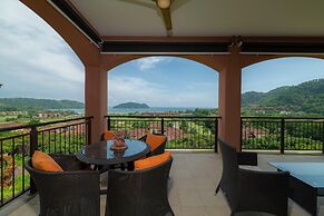 Altavista 4C 3 bdr 3 Bath Ocean View