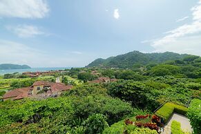 Altavista 4C 3 bdr 3 Bath Ocean View