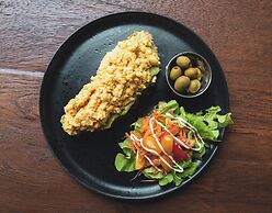 Nookhouse Cafe