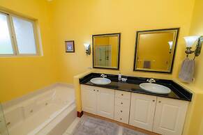 Bella Vista 8B 3 Bedr 3 1 2 Bath